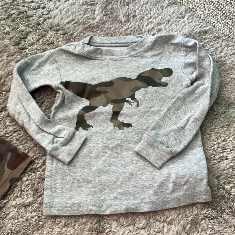 5 pc bundle- 24mo/2t clothes!! - Picture 8 of 11